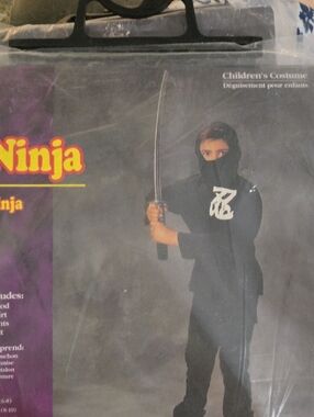 Black Ninja Halloween Costume with Mask. Small 6-8, NIP, D